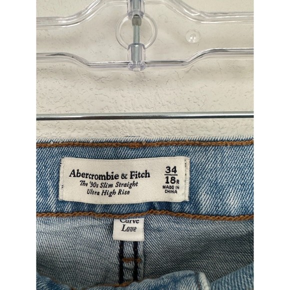 Abercrombie Curve Love 90's Slim Straight Ultra High Rise Jeans Light Wash Sz 34 - Picture 5 of 6